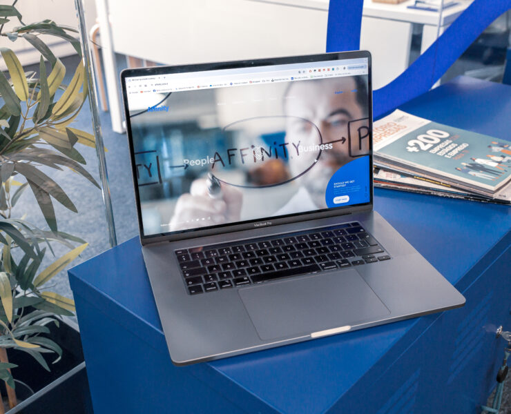 Outsourcing software development